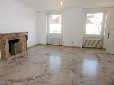 APPARTEMENT T5 A VENDRE - CHALON SUR SAONE - 130 m2 - 171500 €