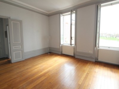 APPARTEMENT T5 A VENDRE - CHALON SUR SAONE - 140,74 m2 - 355000 €