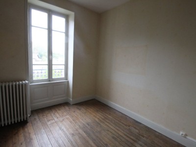 Appartement de type 5 A VENDRE - LOUHANS - 146 m2 - 109900 €
