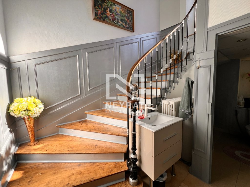 MAISON A VENDRE - AUTUN - 308 m2 - 599 000 €