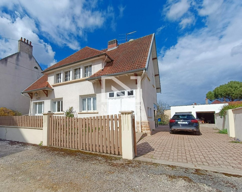 MAISON A VENDRE - LAMARCHE SUR SAONE - 162 m2 - 185 000 &euro;