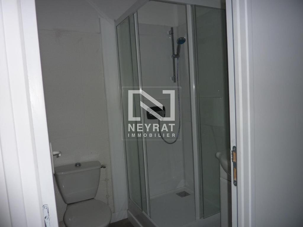 APPARTEMENT T1 A LOUER - AUTUN CENTRE VILLE - 27.5 m2 - 340€ charges comprises par mois