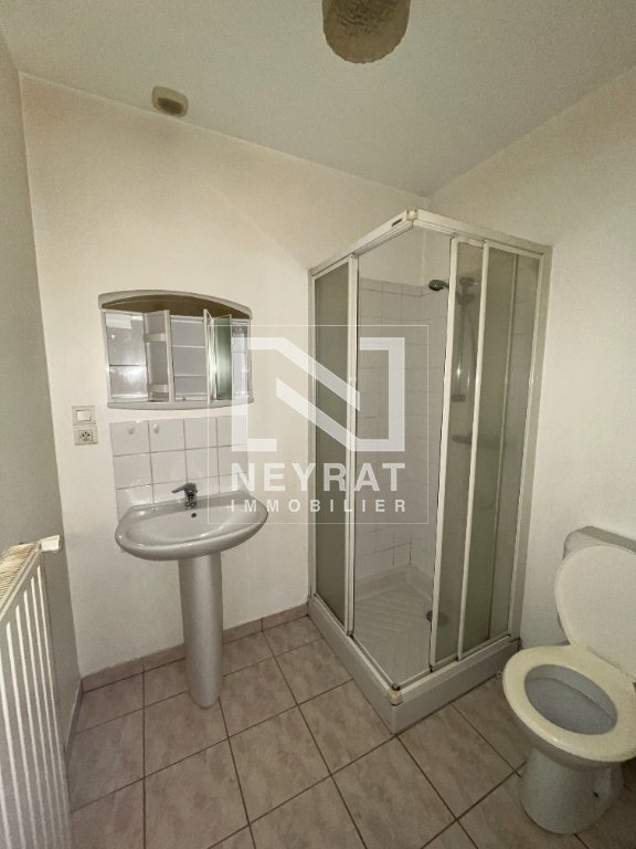 APPARTEMENT T1 - AUTUN CENTRE VILLE - 29 m2 - LOU&Eacute;