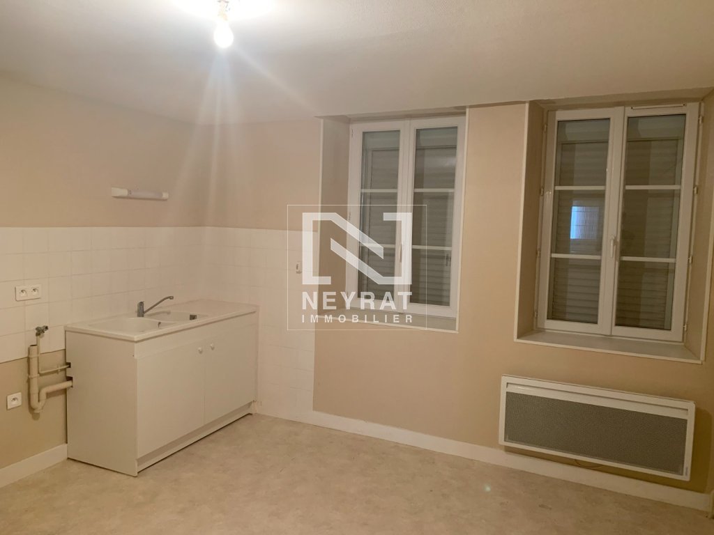 APPARTEMENT T1 A LOUER - AUTUN ST ANDOCHE - 34.06 m2 - 314 &euro; charges comprises par mois