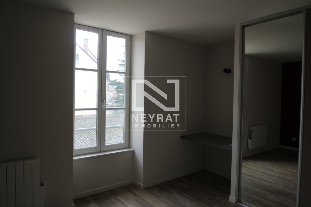 APPARTEMENT T1 - BEAUNE 59 FAUBOURG BRETONNIERE - 25.94 m2 - LOU&Eacute;