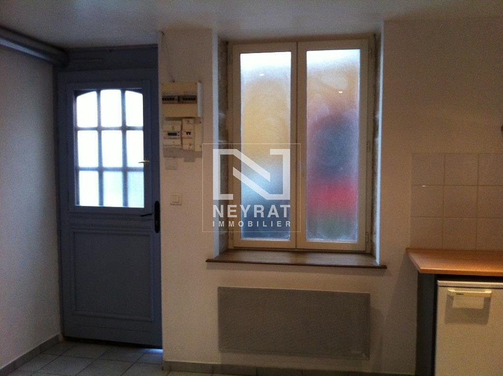 APPARTEMENT T1 A LOUER - BEAUNE 65 RUE DE LORRAINE - 25.02 m2 - 380 &euro; charges comprises par mois