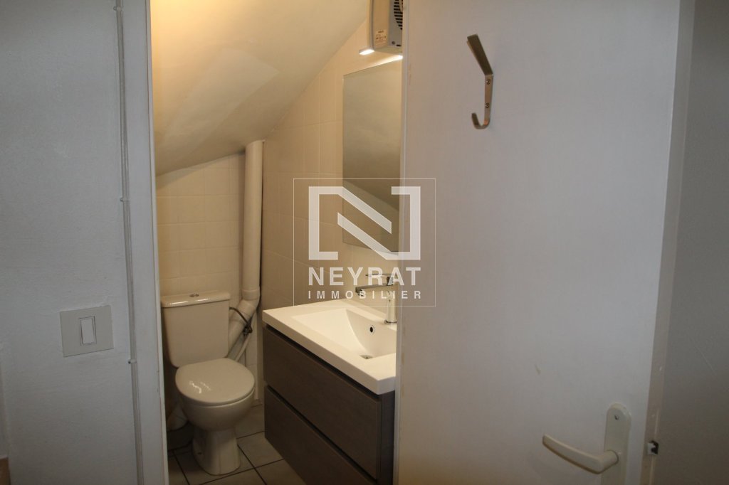APPARTEMENT T1 A LOUER - BEAUNE 65 RUE DE LORRAINE - 25.02 m2 - 380 &euro; charges comprises par mois