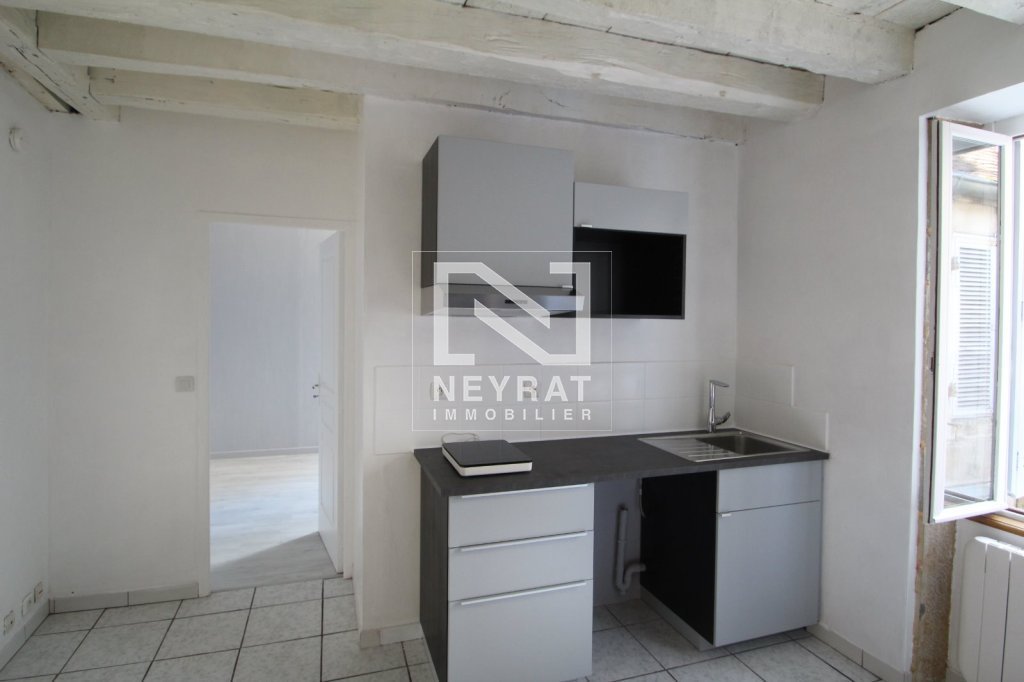 APPARTEMENT T1 A LOUER - BEAUNE - 25.9 m2 - 490 &euro; charges comprises par mois