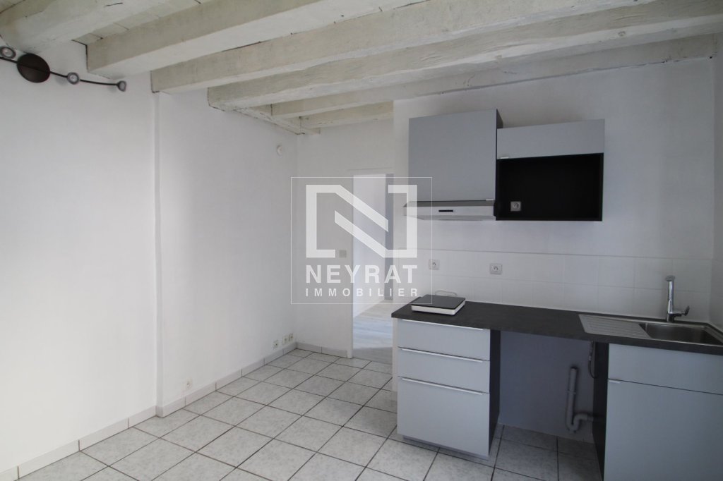 APPARTEMENT T1 A LOUER - BEAUNE - 25.9 m2 - 490 &euro; charges comprises par mois