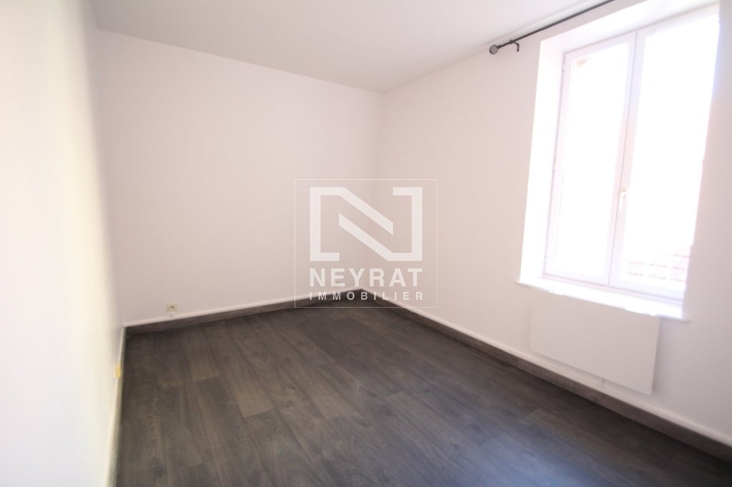 APPARTEMENT TT1 BIS A LOUER - CHAGNY - 24.76 m2 - 370 &euro; charges comprises par mois