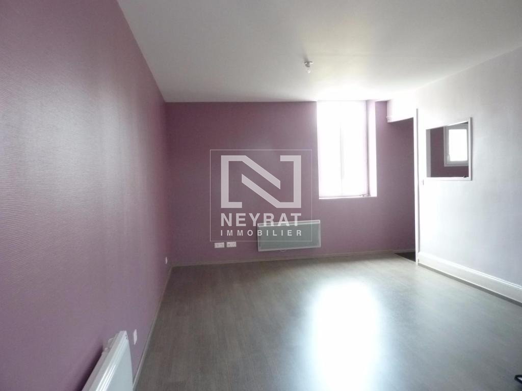APPARTEMENT T1 A LOUER - CHALON SUR SAONE CENTRE VILLE - 34.4 m2 - 435 &euro; charges comprises par mois