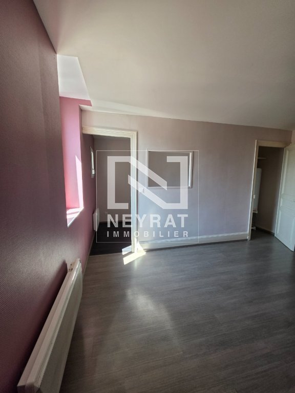 APPARTEMENT T1 - CHALON SUR SAONE CENTRE VILLE - 34.4 m2 - LOU&Eacute;