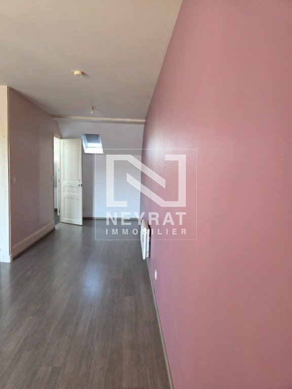 APPARTEMENT T1 - CHALON SUR SAONE CENTRE VILLE - 34.4 m2 - LOU&Eacute;