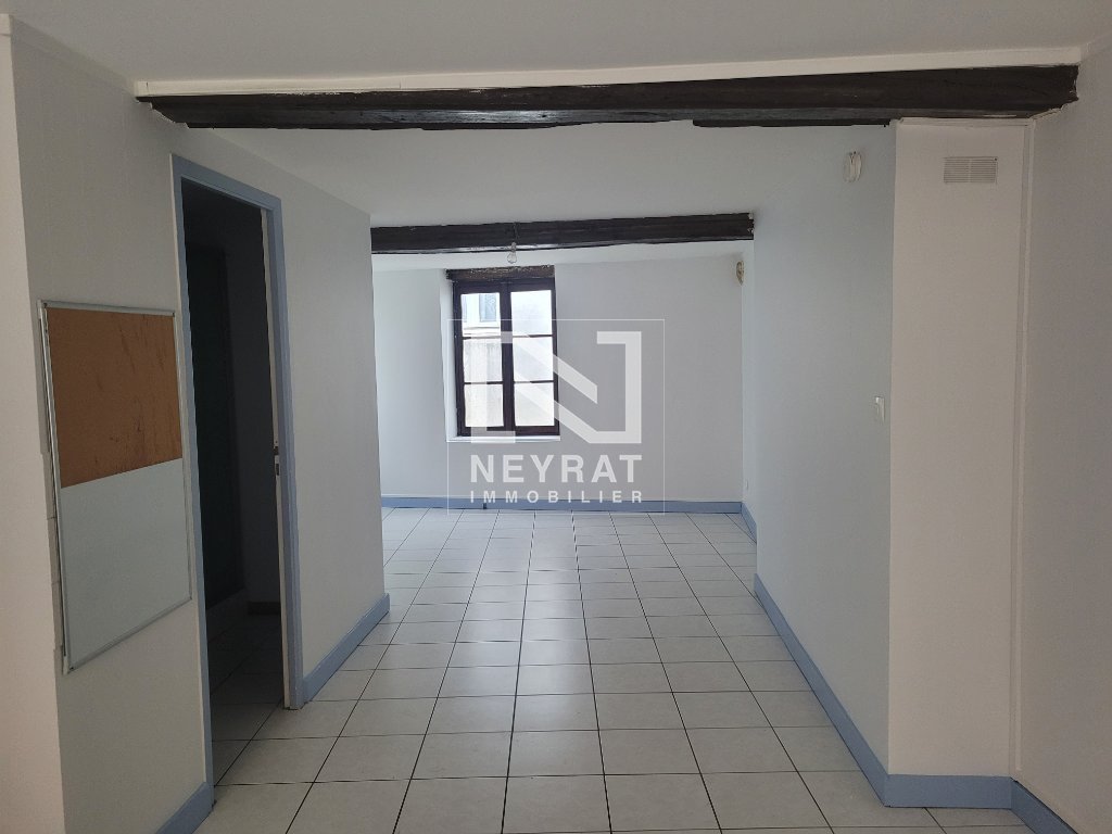 APPARTEMENT T1 A LOUER - CHALON SUR SAONE CENTRE VILLE - 31.68 m2 - 409 &euro; charges comprises par mois