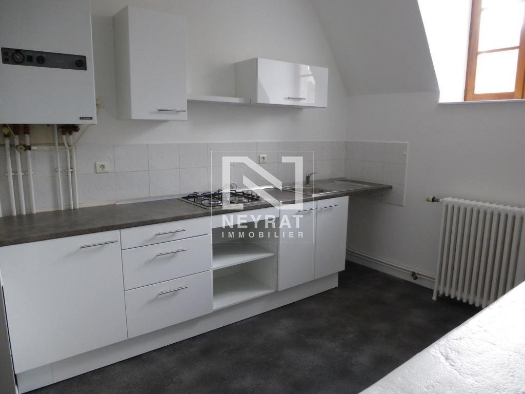 APPARTEMENT T1 A LOUER - CHALON SUR SAONE CENTRE VILLE - 37.14 m2 - 410 &euro; charges comprises par mois