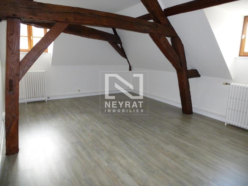 APPARTEMENT T1 A LOUER - CHALON SUR SAONE CENTRE VILLE - 37.14 m2 - 410 &euro; charges comprises par mois