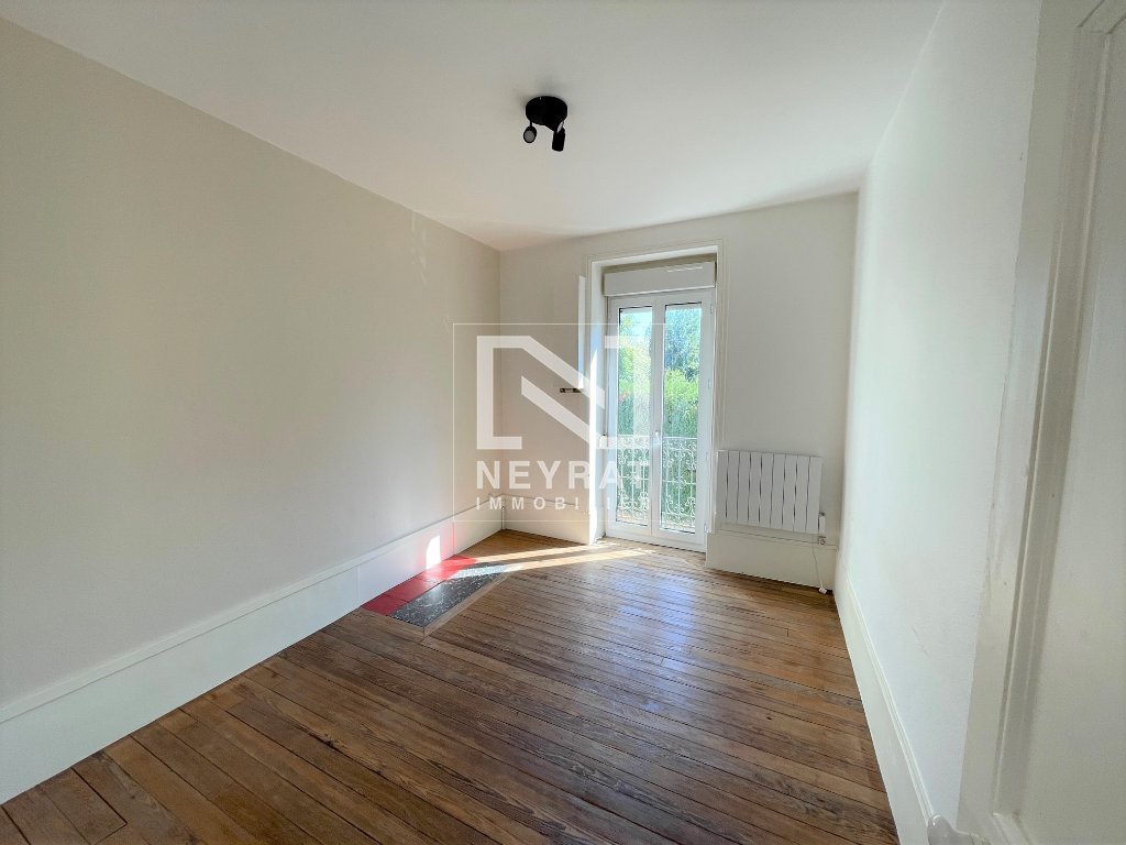 APPARTEMENT T1 - CHALON SUR SAONE - 28.67 m2 - LOU&Eacute;