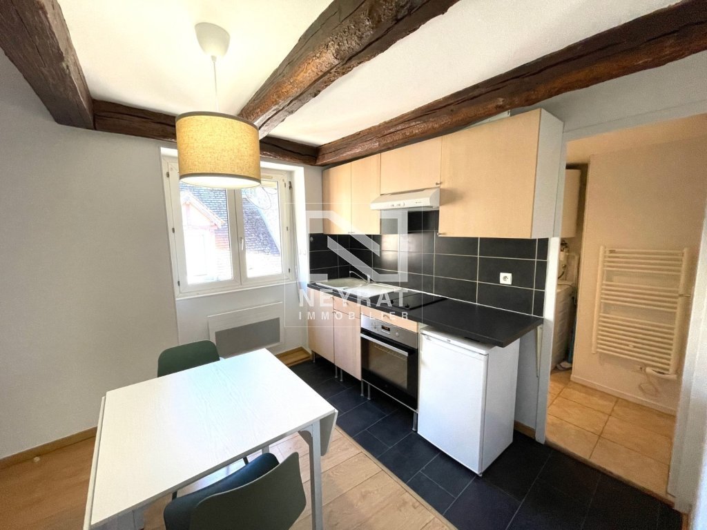 APPARTEMENT T1 A LOUER - CHALON SUR SAONE - 27.8 m2 - 425 &euro; charges comprises par mois