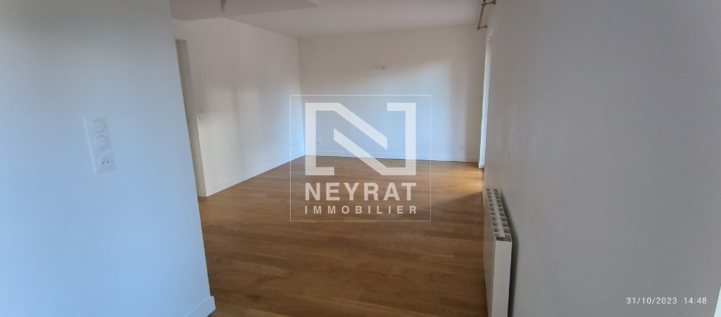 APPARTEMENT T1 - CHALON SUR SAONE - 29.76 m2 - LOU&Eacute;