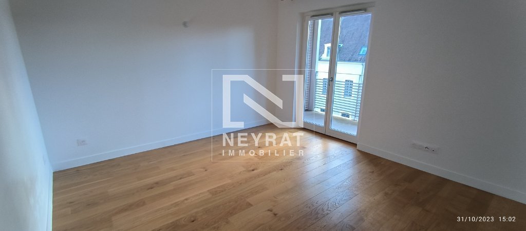 APPARTEMENT T1 - CHALON SUR SAONE - 29.76 m2 - LOU&Eacute;