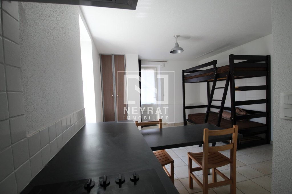 APPARTEMENT T1 A LOUER - CHALON SUR SAONE SAINT JEAN DES VIGNES - 22.5 m2 - 373€ charges comprises par mois