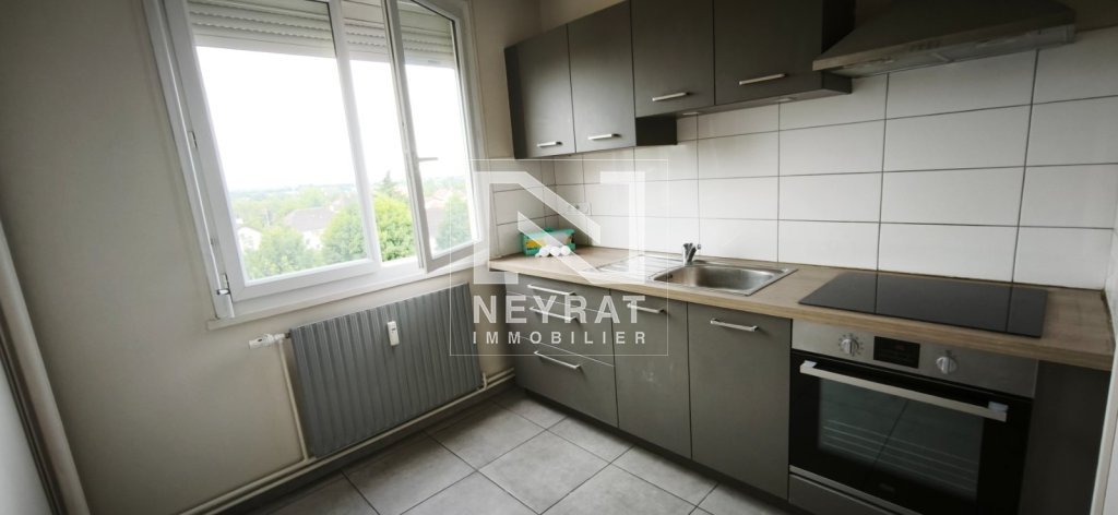 APPARTEMENT T1 A LOUER - CHAMPFORGEUIL - 32.23 m2 - 540 &euro; charges comprises par mois