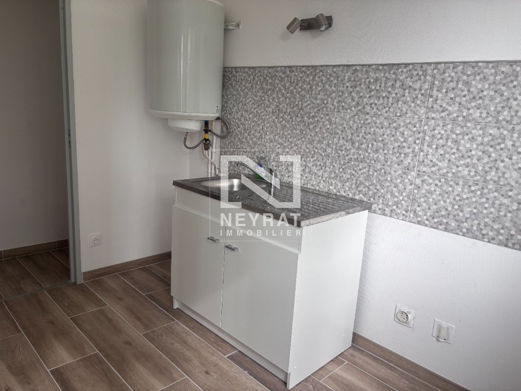 APPARTEMENT T1 A LOUER - DIGOIN - 34.73 m2 - 410 &euro; charges comprises par mois