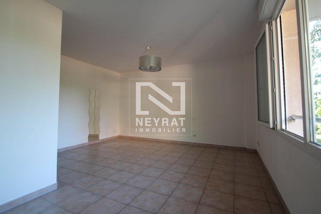 APPARTEMENT T1 - DIJON FACULTES MEDECINE/QUARTIER MONTMUZARD - 27.1 m2 - LOU&Eacute;