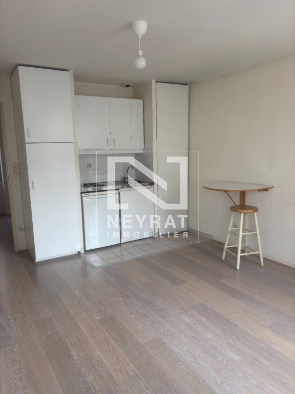 APPARTEMENT T1 A LOUER - DIJON - 28.59 m2 - 465 &euro; charges comprises par mois