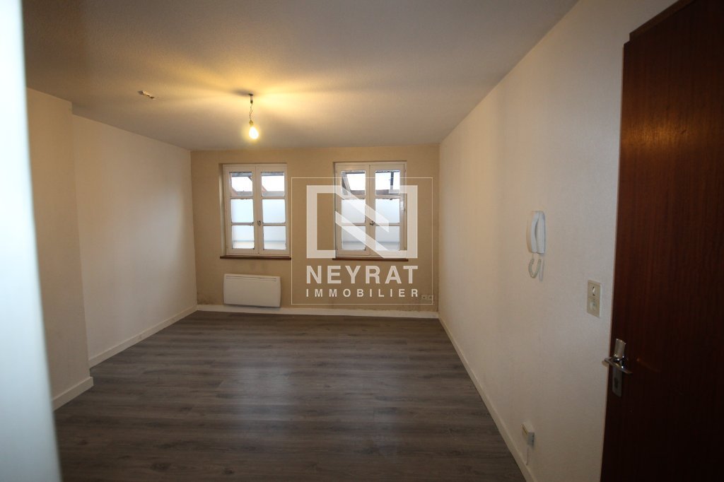 APPARTEMENT T1 A LOUER - LOUHANS - 24 m2 - 370�&euro; charges comprises par mois