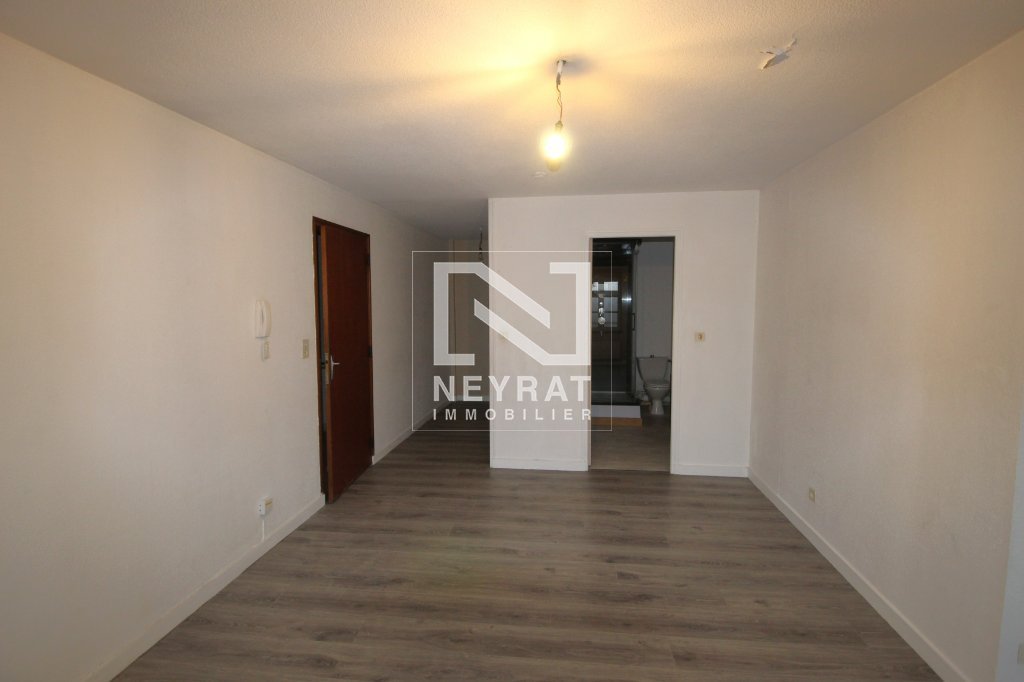 APPARTEMENT T1 A LOUER - LOUHANS - 24 m2 - 370�&euro; charges comprises par mois