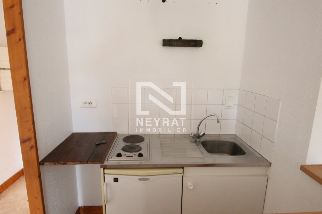 APPARTEMENT T1 A LOUER - LOUHANS - 29.32 m2 - 350 &euro; charges comprises par mois