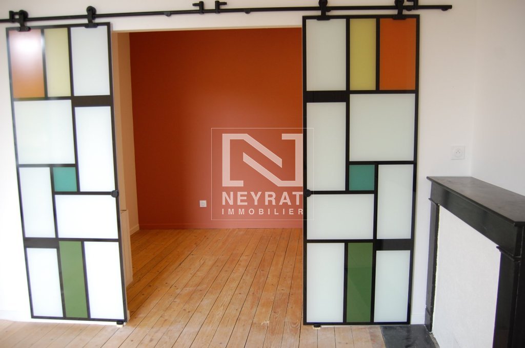 APPARTEMENT T1 A LOUER - SENNECEY LE GRAND - 36 m2 - 490 &euro; charges comprises par mois