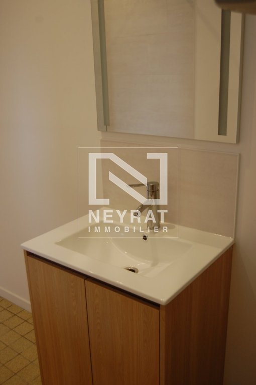 APPARTEMENT T1 A LOUER - SENNECEY LE GRAND - 36 m2 - 490 &euro; charges comprises par mois