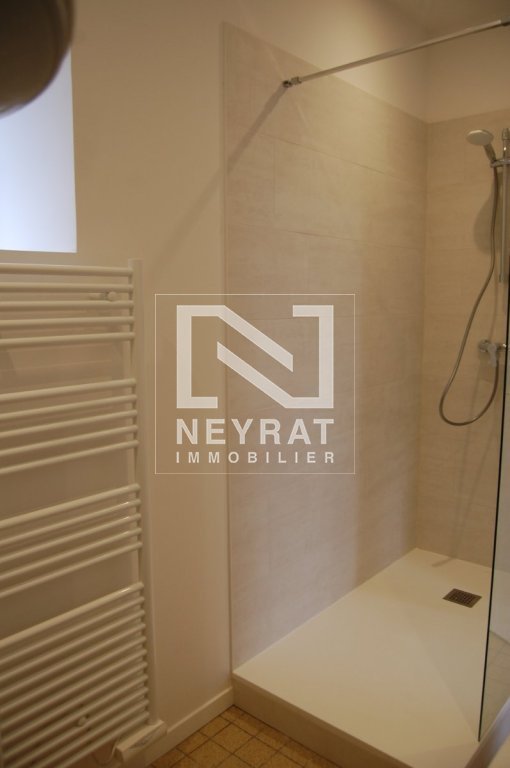 APPARTEMENT T1 A LOUER - SENNECEY LE GRAND - 36 m2 - 490 &euro; charges comprises par mois