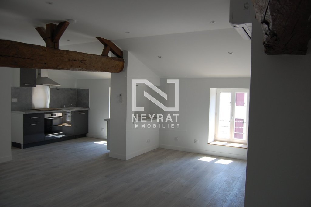 APPARTEMENT T1 A LOUER - SENNECEY LE GRAND - 52.62 m2 - 550 &euro; charges comprises par mois