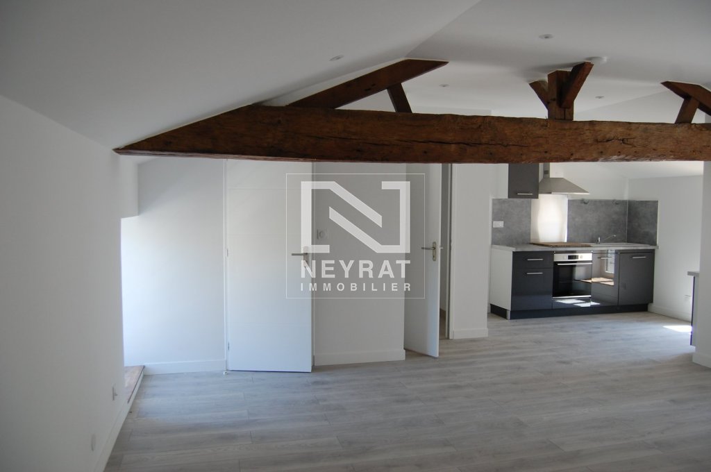 APPARTEMENT T1 A LOUER - SENNECEY LE GRAND - 52.62 m2 - 550 &euro; charges comprises par mois
