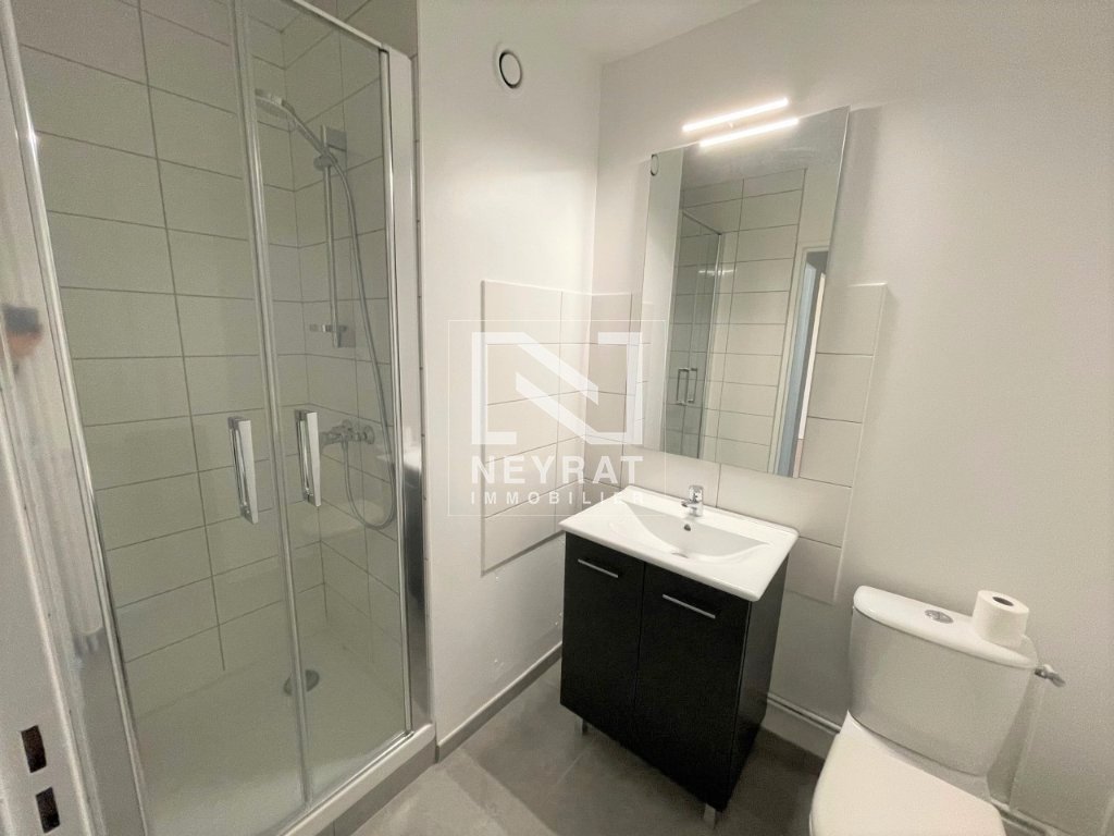 APPARTEMENT T1 A VENDRE - CHAMPFORGEUIL - 32 m2 - 57 000 €
