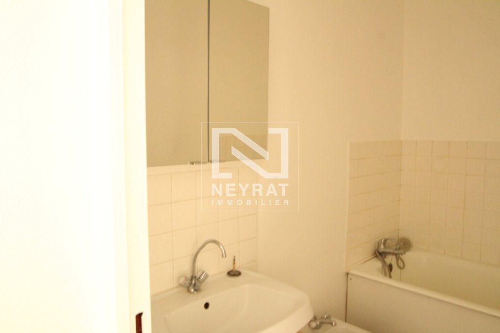 APPARTEMENT T2 A LOUER - AUTUN CENTRE VILLE - 60.55 m2 - 487€ charges comprises par mois