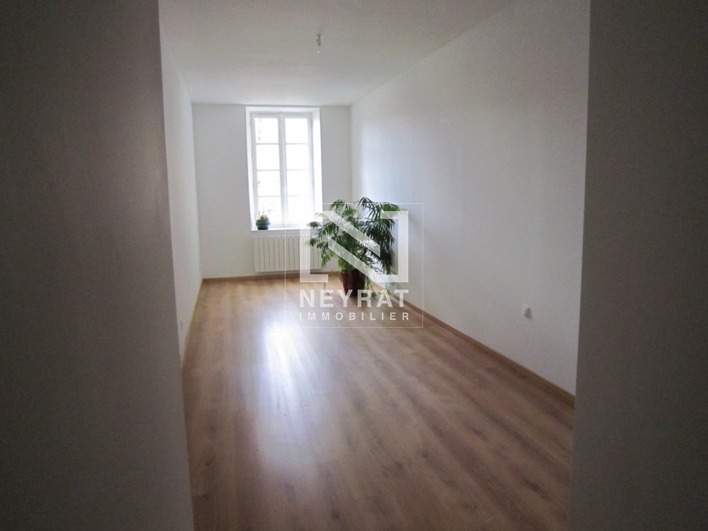 APPARTEMENT T2 - AUTUN CENTRE VILLE - 47 m2 - LOU&Eacute;