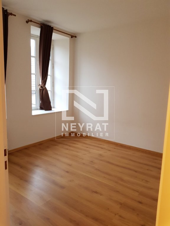 APPARTEMENT T2 A LOUER - AUTUN CENTRE VILLE - 42.42 m2 - 415 &euro; charges comprises par mois