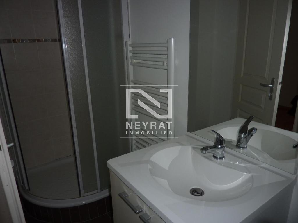 APPARTEMENT T2 A LOUER - AUTUN PROCHE CENTRE - 48.24 m2 - 400 &euro; charges comprises par mois