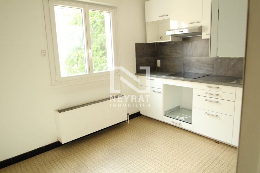 APPARTEMENT T2 A LOUER - AUTUN PROCHE CENTRE VILLE - 48.31 m2 - 440€ charges comprises par mois