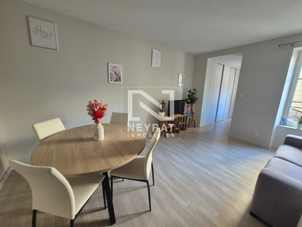 APPARTEMENT T2 A LOUER - AUTUN - 51.4 m2 - 590 &euro; charges comprises par mois