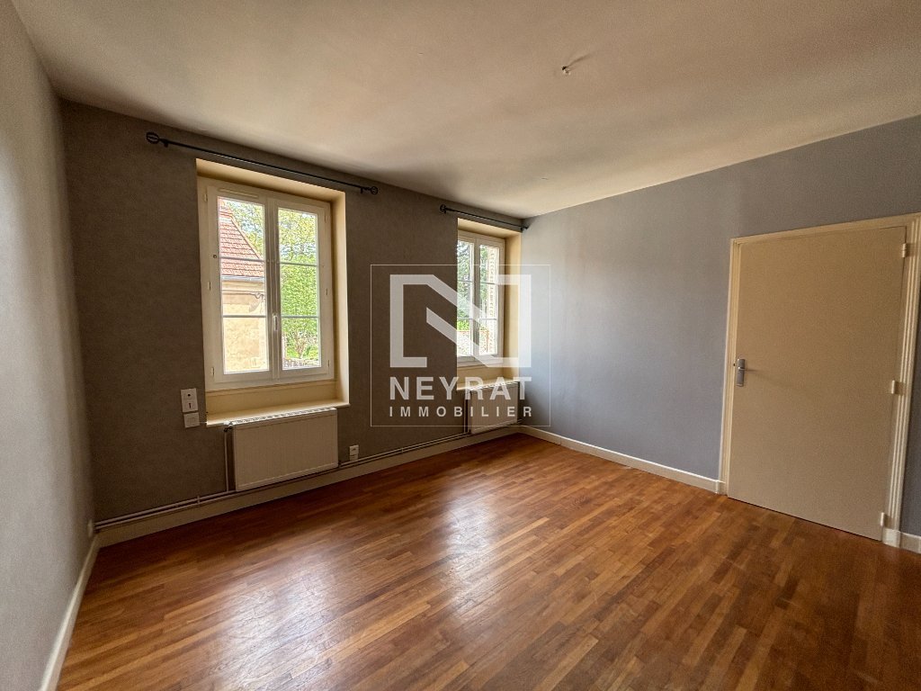 APPARTEMENT T2 A LOUER - AUTUN - 40.12 m2 - 395�&euro; charges comprises par mois