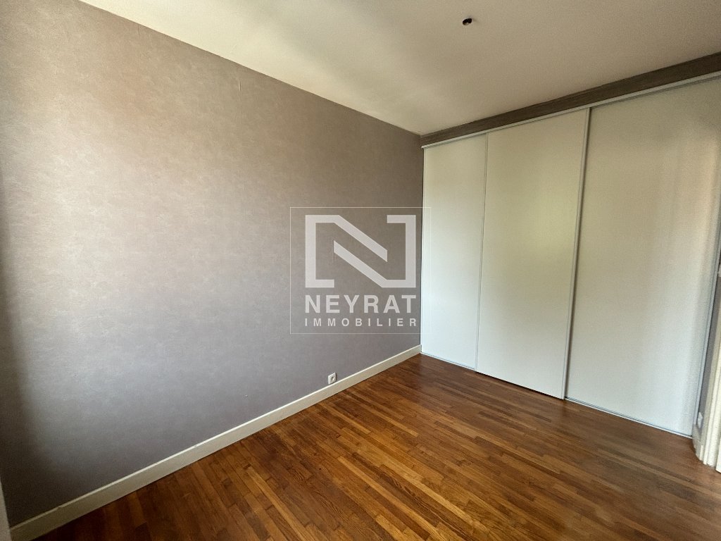 APPARTEMENT T2 A LOUER - AUTUN - 40.12 m2 - 395�&euro; charges comprises par mois