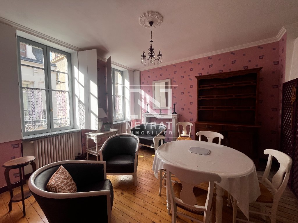 APPARTEMENT T2 A LOUER - AUTUN - 55 m2 - 450€ charges comprises par mois