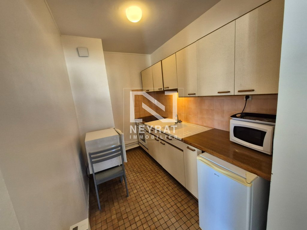 T2 MEUBLE - AUTUN - 38.88 m2 - LOU&Eacute;