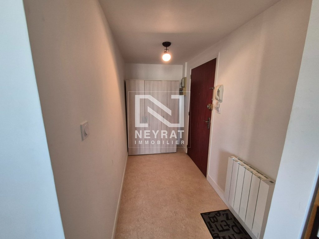 T2 MEUBLE - AUTUN - 38.88 m2 - LOU&Eacute;