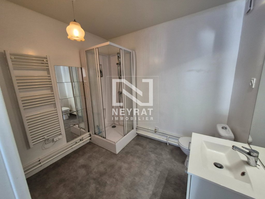 T2 MEUBLE - AUTUN - 38.88 m2 - LOU&Eacute;